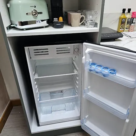 Cosy 50m2 Moderne Avec Terrasse, Et Sauna Communs, A 2 Pas De La Place Dalton דירה